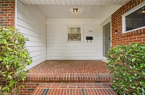 Exterior - 359 Eppington Cir, Hampton, VA 23669 photo 5 of 9