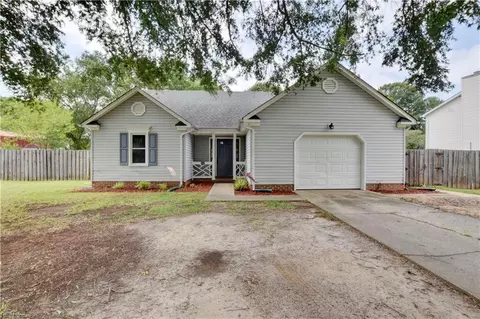 144 Lane Cres, Smithfield, VA 23430