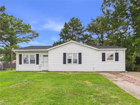 4920 Bark Ln, Virginia Beach, VA 23455