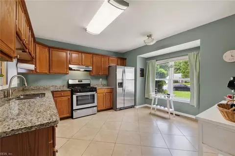 Kitchen - 11 Rosser Dr, Hampton, VA 23669 photo 3 of 3