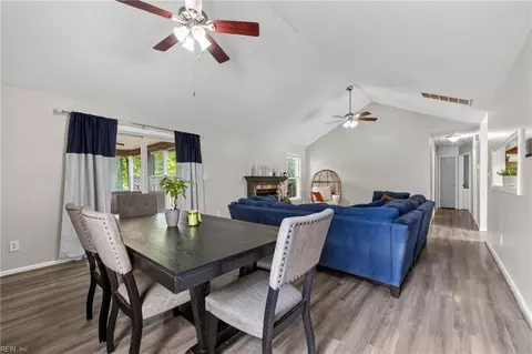Dining - 11 Rosser Dr, Hampton, VA 23669 photo 2 of 2