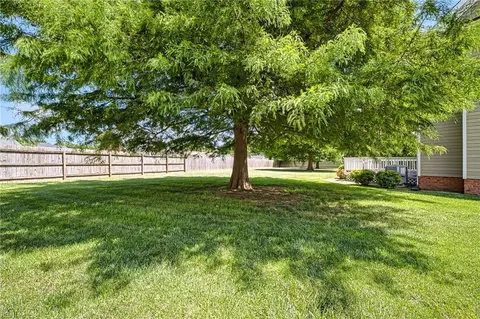 Exterior - 404 Clara Dr, Chesapeake, VA 23320 photo 10 of 11