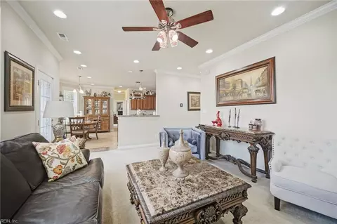 Living - 404 Clara Dr, Chesapeake, VA 23320 photo 2 of 2
