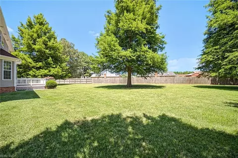 Exterior - 404 Clara Dr, Chesapeake, VA 23320 photo 11 of 11