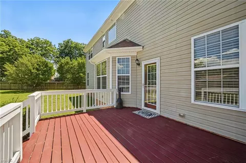 Exterior - 404 Clara Dr, Chesapeake, VA 23320 photo 5 of 11
