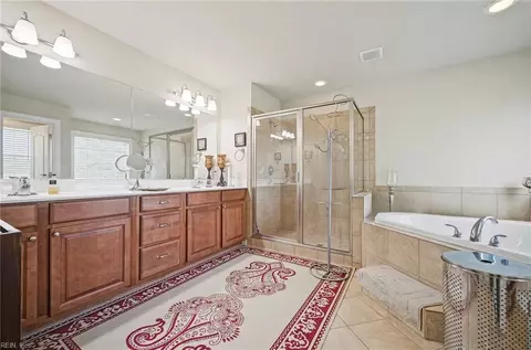 Bath - 404 Clara Dr, Chesapeake, VA 23320 photo 2 of 5
