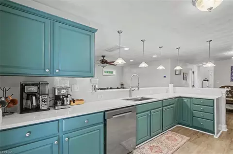 514 Waters Rd, Chesapeake, VA 23322