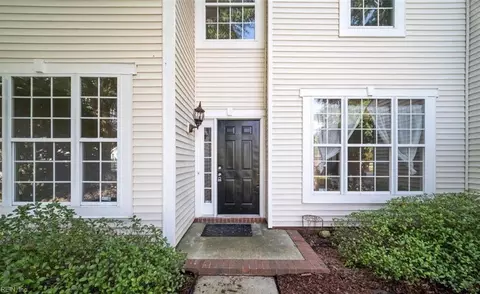 Exterior - 224 Springbrook Ln, Chesapeake, VA 23320 photo 7 of 12