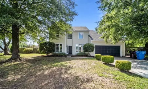 Exterior - 224 Springbrook Ln, Chesapeake, VA 23320 photo 4 of 12
