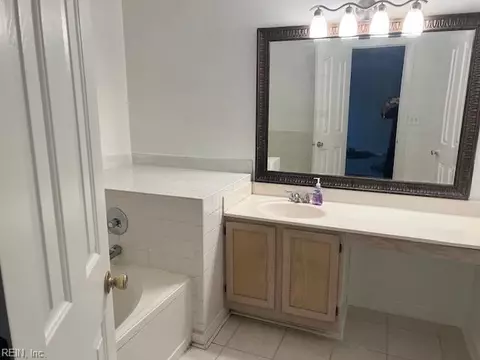 Bath - 224 Springbrook Ln, Chesapeake, VA 23320 photo 7 of 7