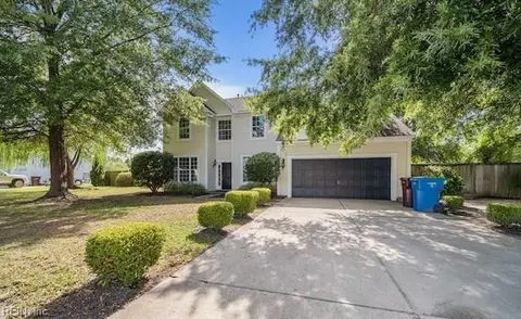 Exterior - 224 Springbrook Ln, Chesapeake, VA 23320 photo 3 of 12
