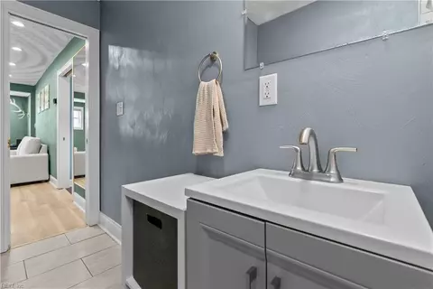 Bath - 159 Burrage Rd, Norfolk, VA 23503 photo 3 of 3