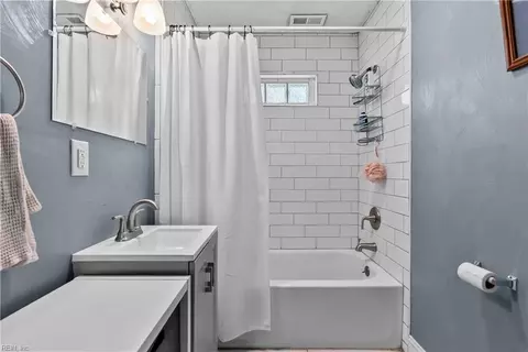 Bath - 159 Burrage Rd, Norfolk, VA 23503 photo 2 of 3