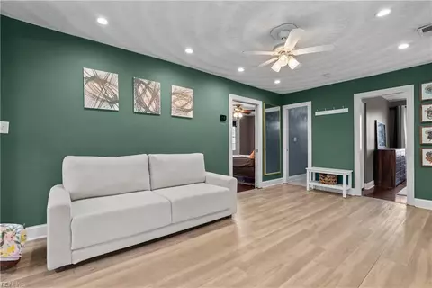 Entry Way - 159 Burrage Rd, Norfolk, VA 23503 photo 2 of 2