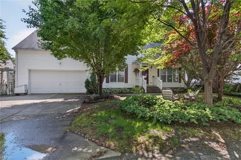 Exterior - 27 Reflection Ln, Hampton, VA 23666 photo 2 of 4