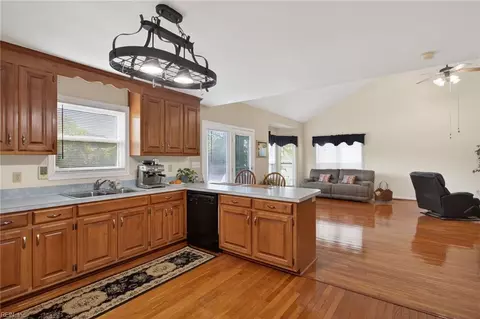 Kitchen - 27 Reflection Ln, Hampton, VA 23666 photo 3 of 3