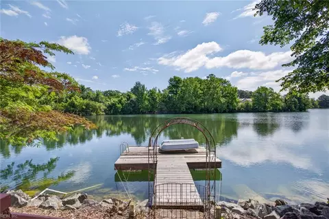 View/Area - 27 Reflection Ln, Hampton, VA 23666 photo 2 of 2