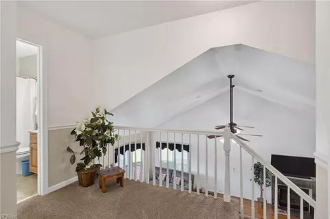 Entry Way - 27 Reflection Ln, Hampton, VA 23666 photo 3 of 3