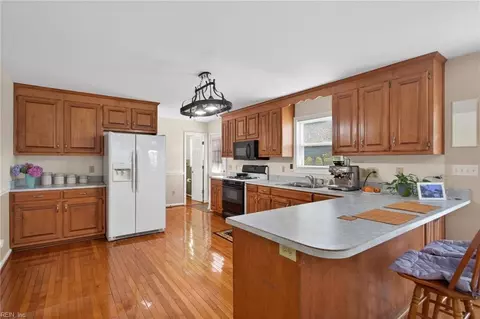 Kitchen - 27 Reflection Ln, Hampton, VA 23666 photo 1 of 3