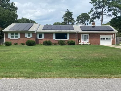 4416 Reynolds Dr, Virginia Beach, VA 23455