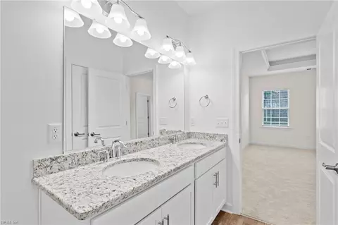 Entry Way - 2015 Guava Ln, Chesapeake, VA 23321 photo 5 of 5