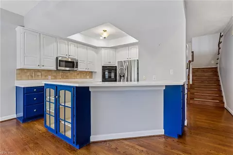Kitchen - 73 Mizzen Cir, Hampton, VA 23664 photo 1 of 3