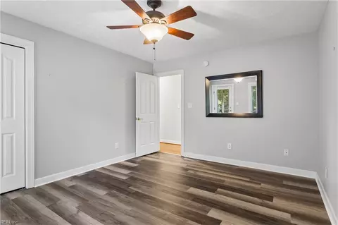 Bedroom - 73 Mizzen Cir, Hampton, VA 23664 photo 1 of 2