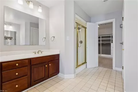Bath - 73 Mizzen Cir, Hampton, VA 23664 photo 4 of 4