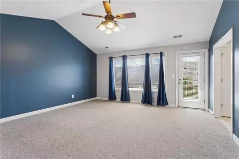 Living - 73 Mizzen Cir, Hampton, VA 23664 photo 5 of 5