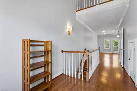 Entry Way - 73 Mizzen Cir, Hampton, VA 23664 photo 2 of 4