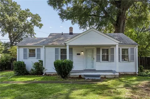 5930 Andrew Pl, Newport News, VA 23605