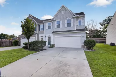 Exterior - 604 Schaefer Ave, Chesapeake, VA 23321 photo 4 of 5