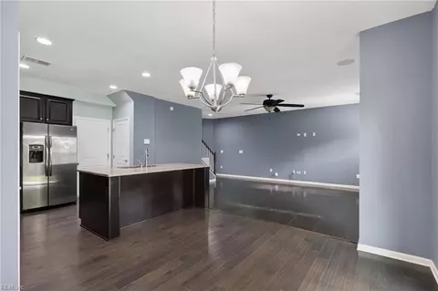 Living - 604 Schaefer Ave, Chesapeake, VA 23321 photo 3 of 3