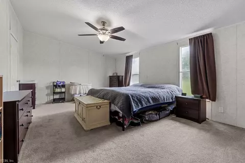 9 Muddy Cross Rd, Hobbsville, NC 27946