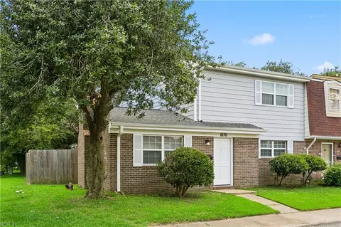 Exterior - 1870 Olde Buckingham Rd, Hampton, VA 23669 photo 2 of 7