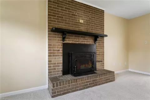 Living - 1870 Olde Buckingham Rd, Hampton, VA 23669 photo 2 of 5