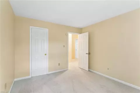 Bedroom - 1870 Olde Buckingham Rd, Hampton, VA 23669 photo 6 of 6
