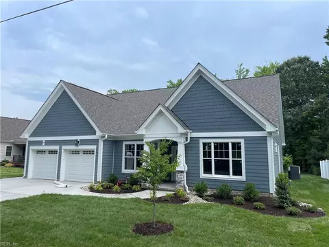 Exterior - 3909 Bruce Rd, Chesapeake, VA 23321 photo 2 of 4