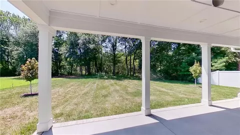 Exterior - 3909 Bruce Rd, Chesapeake, VA 23321 photo 2 of 5