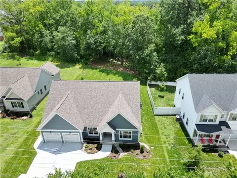 View/Area - 3909 Bruce Rd, Chesapeake, VA 23321 photo 1 of 7