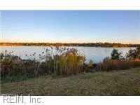 View/Area - 3909 Bruce Rd, Chesapeake, VA 23321 photo 5 of 7