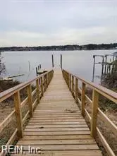 View/Area - 3909 Bruce Rd, Chesapeake, VA 23321 photo 3 of 7