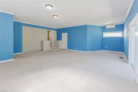 Living - 2023 Richard Ave, Hampton, VA 23664 photo 8 of 8