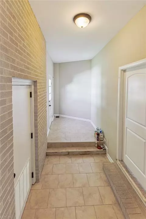 Entry Way - 2023 Richard Ave, Hampton, VA 23664 photo 1 of 2