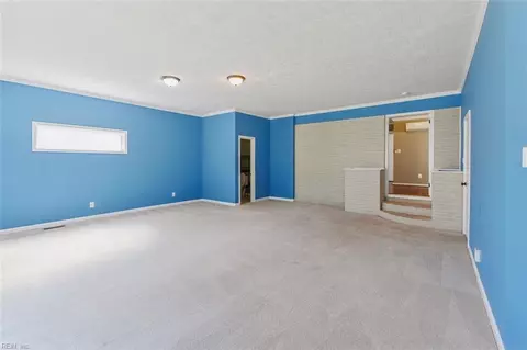 Living - 2023 Richard Ave, Hampton, VA 23664 photo 6 of 8