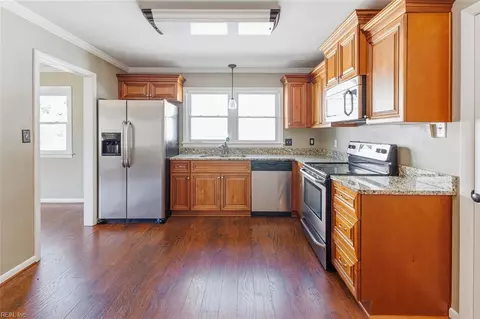 Kitchen - 2023 Richard Ave, Hampton, VA 23664 photo 2 of 2