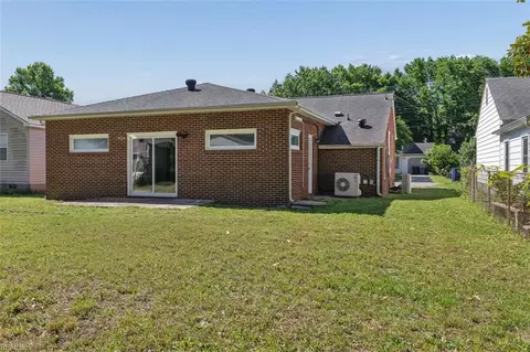 Exterior - 2023 Richard Ave, Hampton, VA 23664 photo 3 of 5