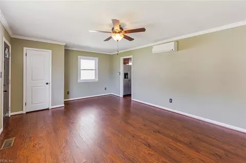 Living - 2023 Richard Ave, Hampton, VA 23664 photo 3 of 8