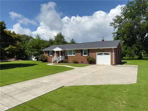 844 Johnstown Rd, Chesapeake, VA 23322