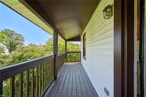Exterior - 856 W 43rd St, Norfolk, VA 23508 photo 4 of 8